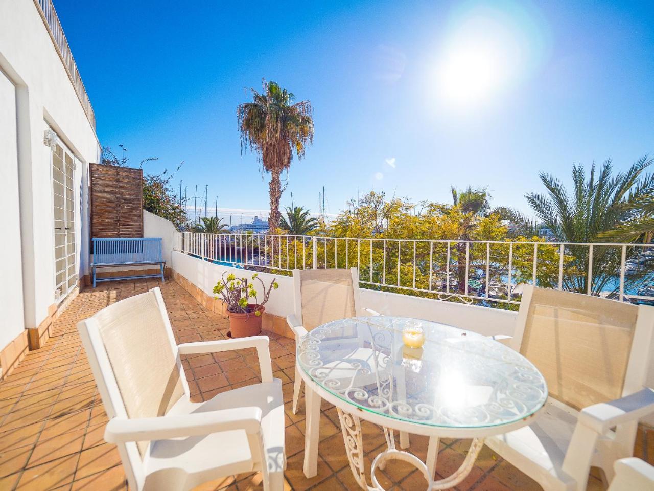 Apartment Sa Portassa Sea Front